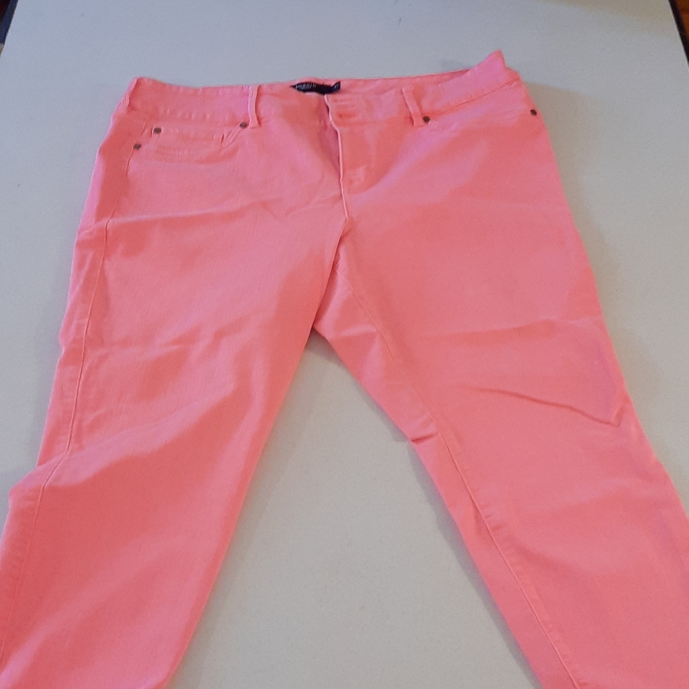 Torrid skinny jeans  EUC